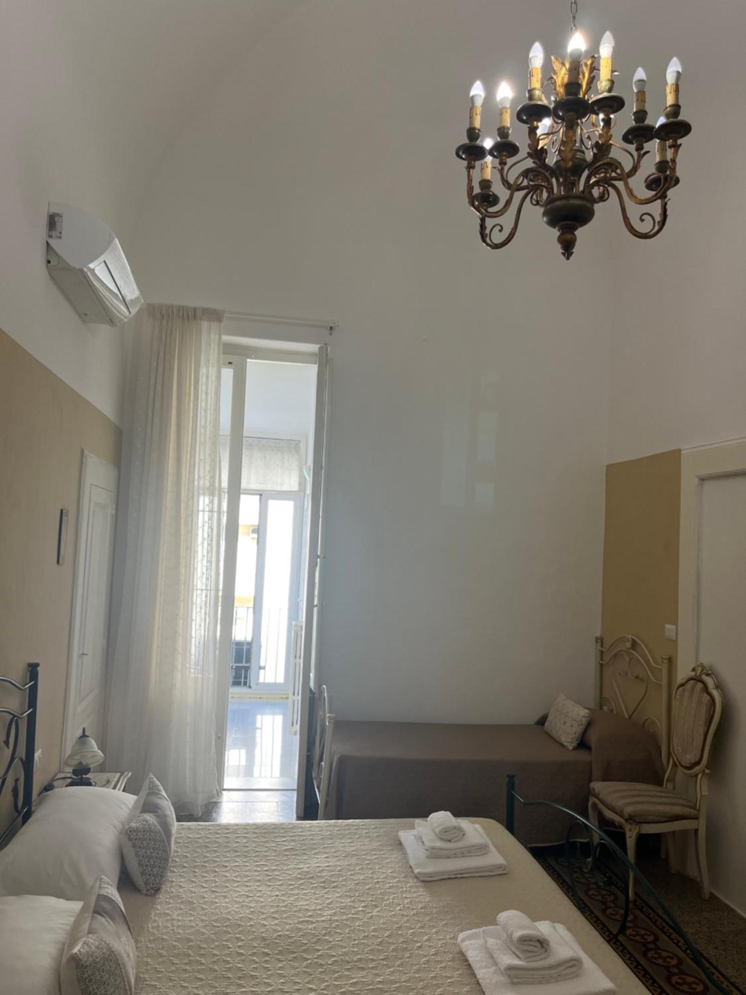 B&B Chimera Bari Eksteriør billede